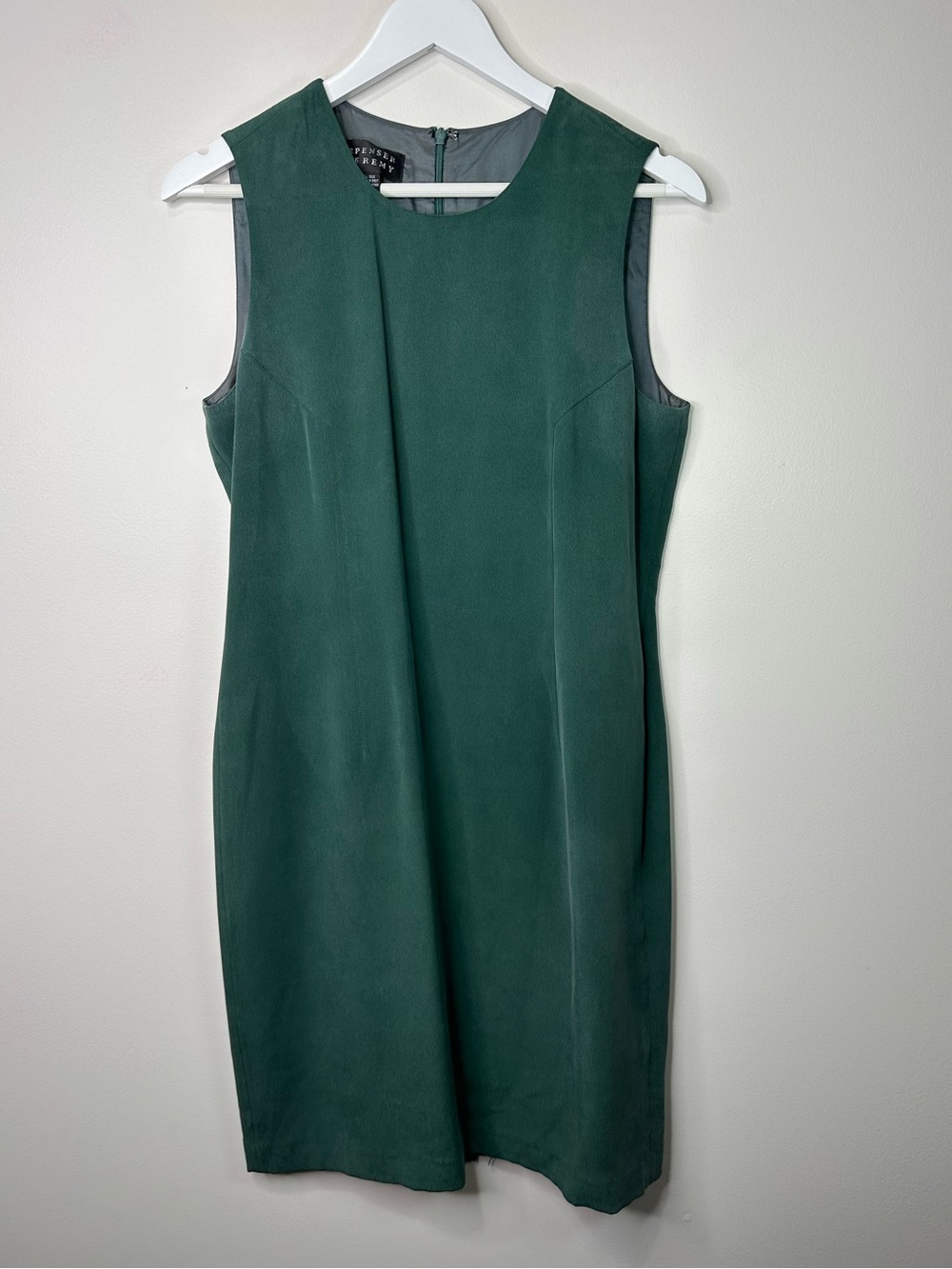 Spenser Jeremy Sleeveless 100% Silk Midi Dress in Forest Green - Picture 3 of 5